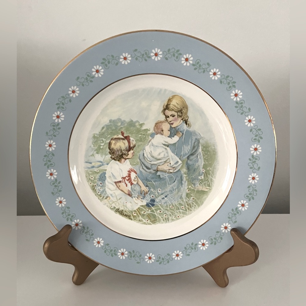 Vintage Avon Commemorative plate